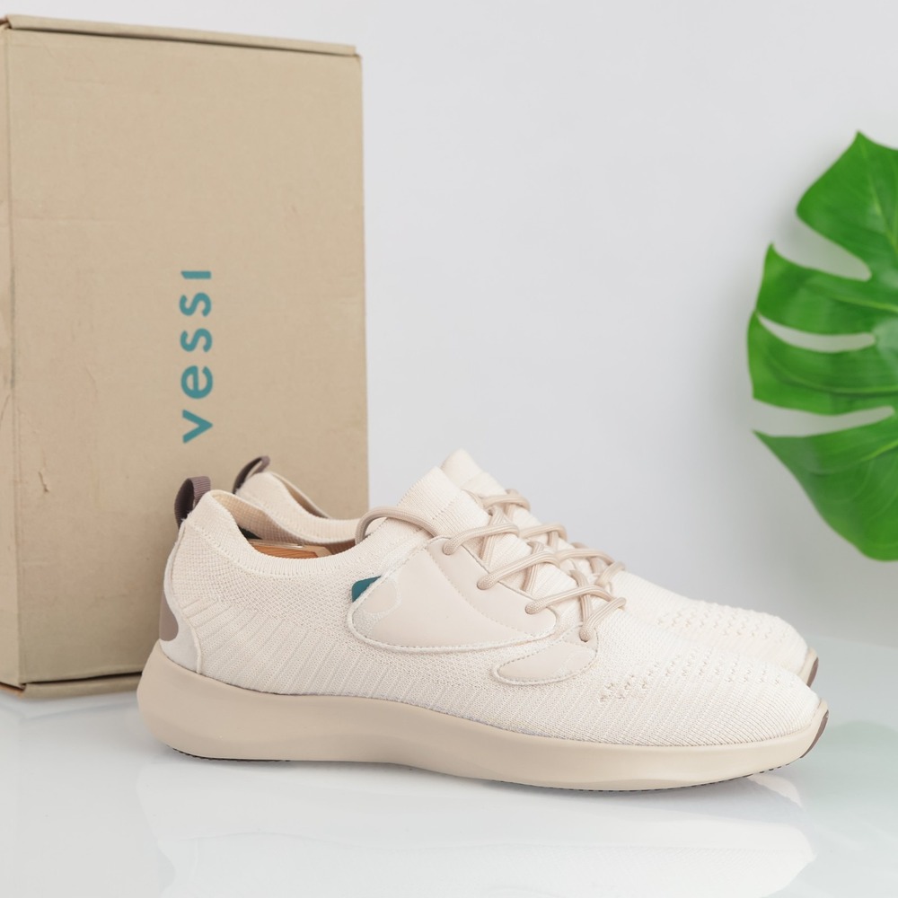 Vessi Mens Everyday Move Sneakers Size 11 Waterproof Beige Tan Knit Lace Up Shoe